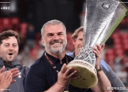 爱游戏官方登录入口-包含切沃球员集体示威抗议，主帅获解雇的词条