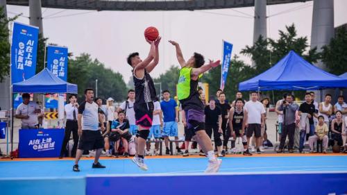 包含在上海队赛场上演全国篮球锦标赛，高光操作，引发球迷泪目的词条