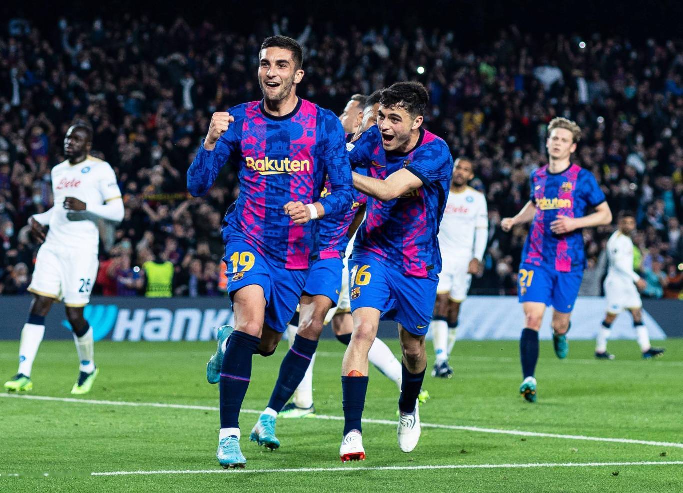 巴萨客场险胜,晋级次轮淘汰赛 巴萨客场险胜,晋级次轮淘汰赛