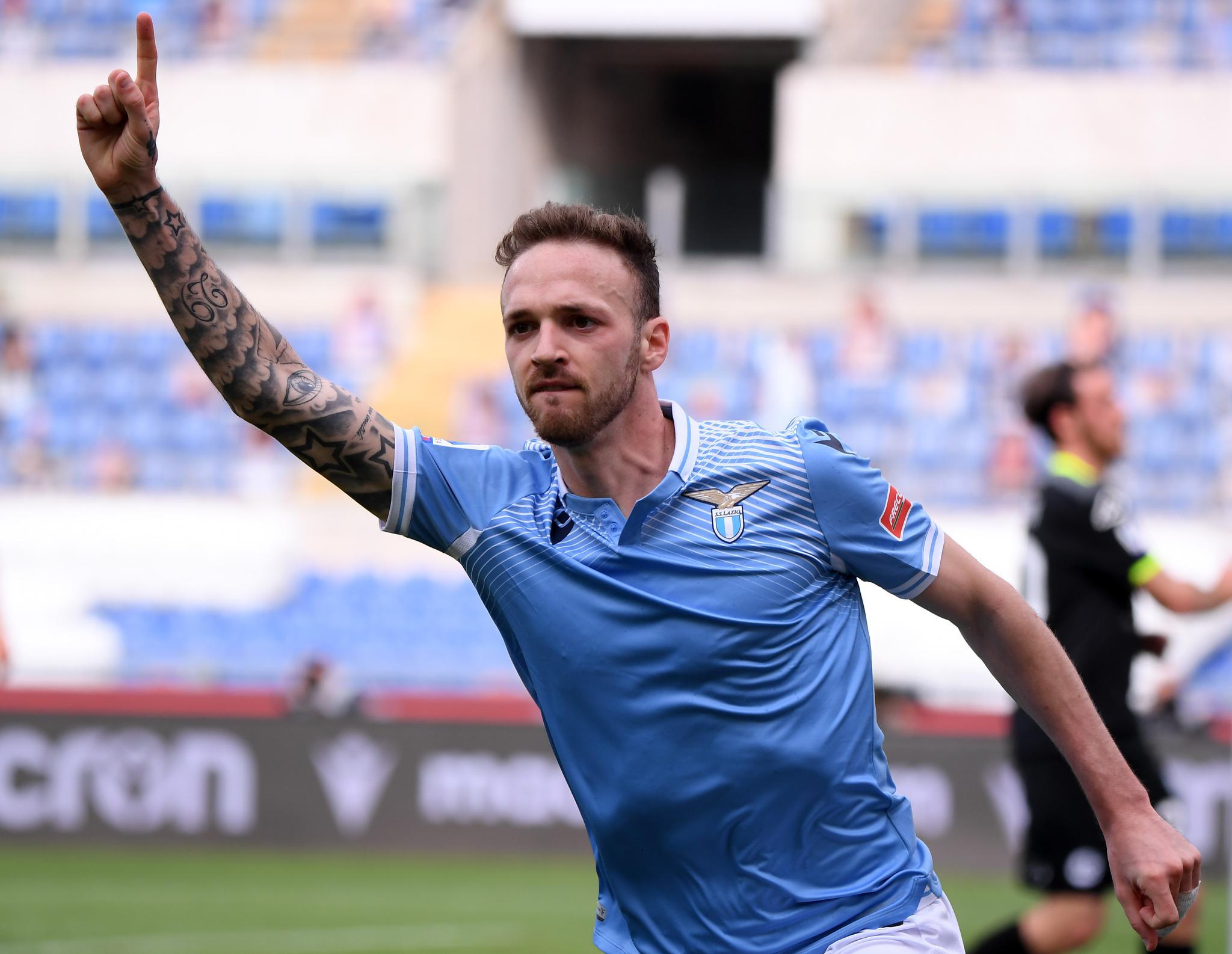 拉齐奥足球队在最近的比赛中斩获胜利 拉齐奥足球队在最近的比赛中斩获胜利