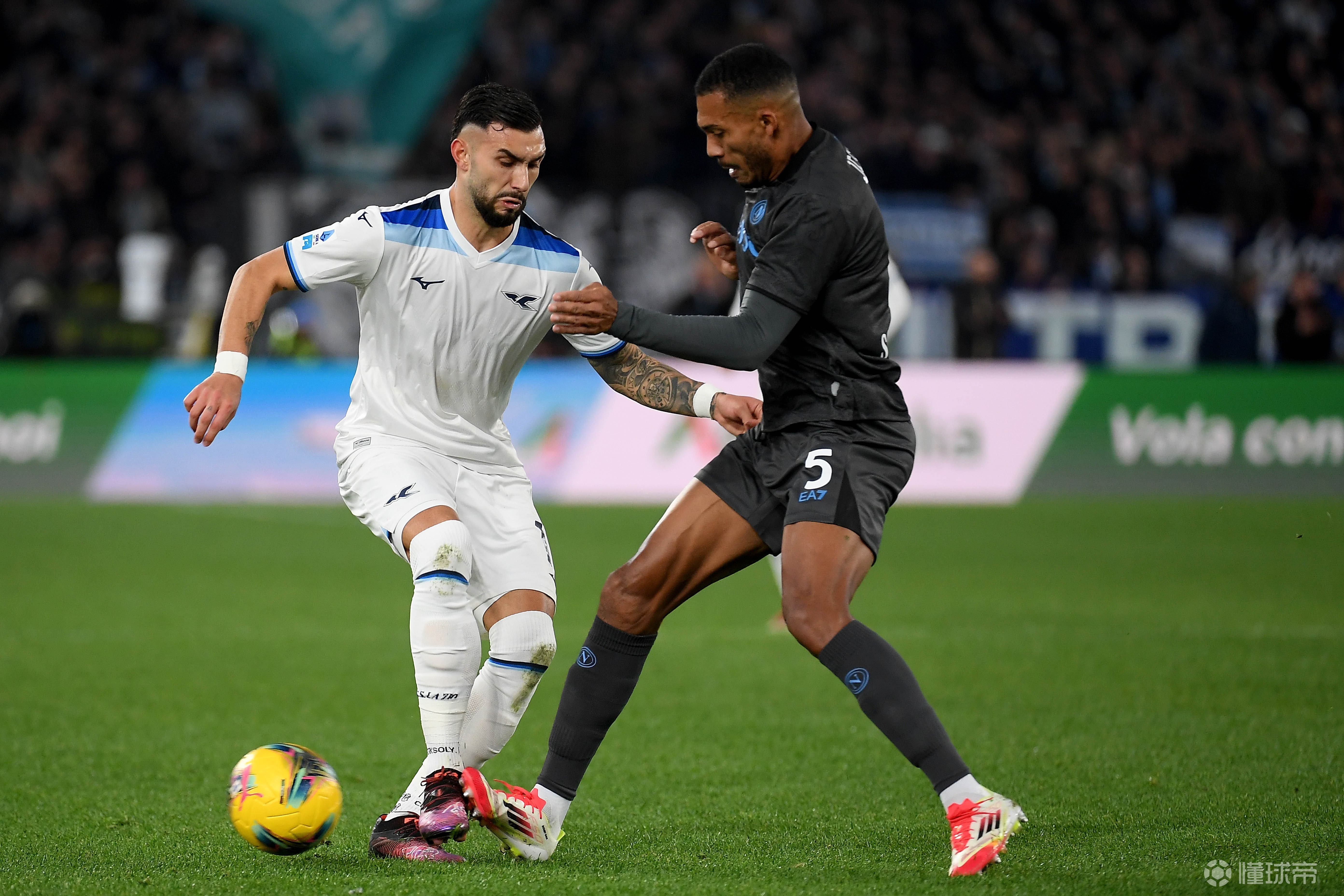 拉齐奥足球队在最近的比赛中斩获胜利 拉齐奥足球队在最近的比赛中斩获胜利