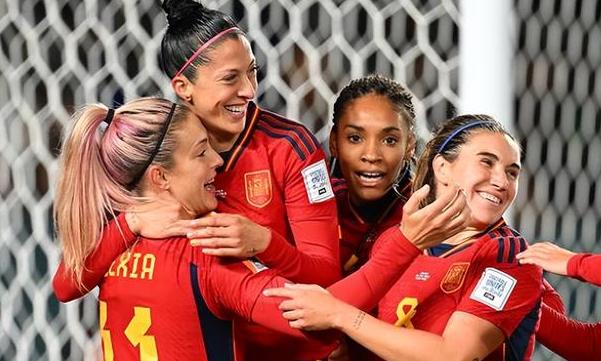 哥伦比亚女足队在比赛中实现逆袭,晋级八强 哥伦比亚女足队在比赛中实现逆袭,晋级八强