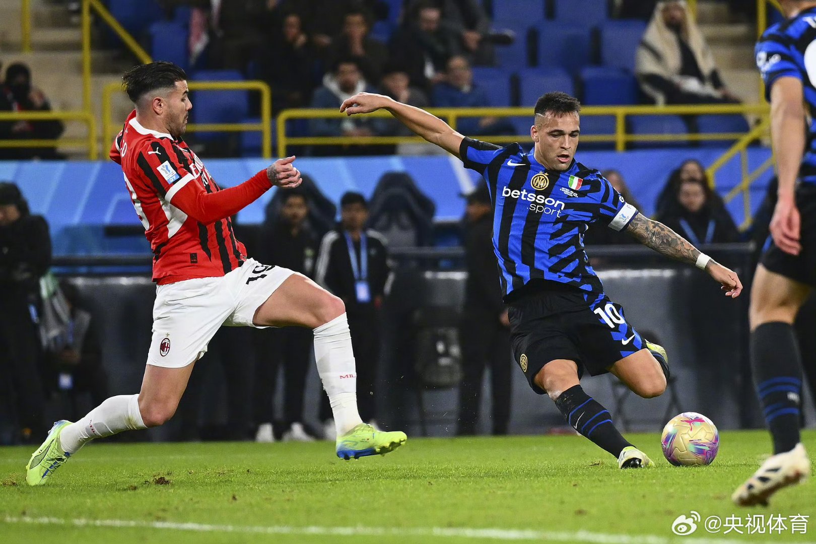 雷恩主场发挥失常，惨遭AC米兰击败