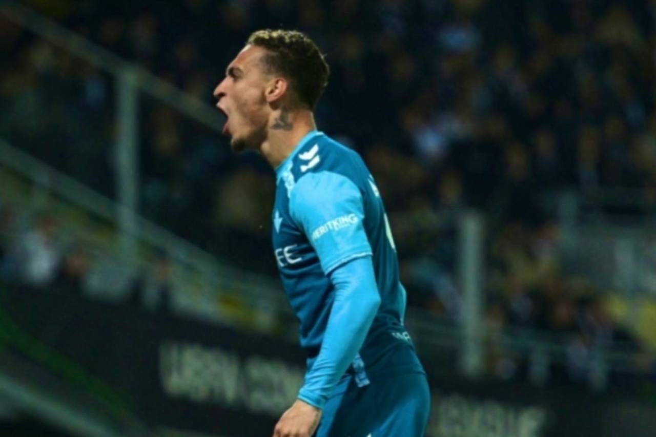 巴伦西亚赢得关键胜利,安东尼奥斯命中关键球 巴伦西亚赢得关键胜利,安东尼奥斯命中关键球