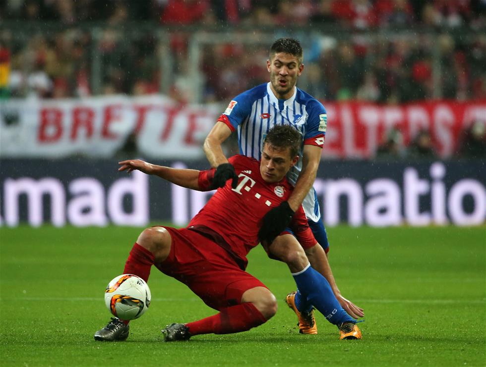 霍芬海姆遭逢对手疯狂进攻,难以招架 霍芬海姆遭逢对手疯狂进攻,难以招架