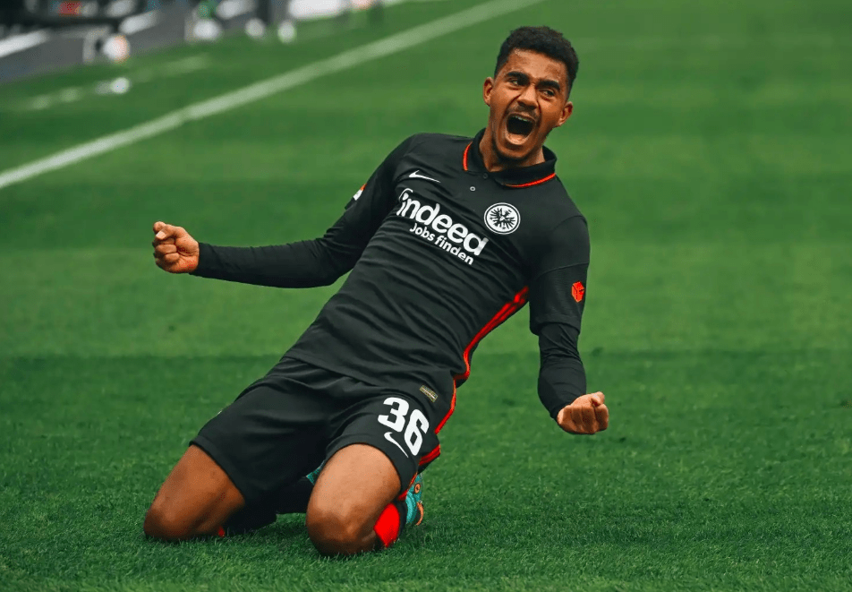 关于贝蒂斯旗开得胜,锋线进球如雨的信息 关于贝蒂斯旗开得胜,锋线进球如雨的信息