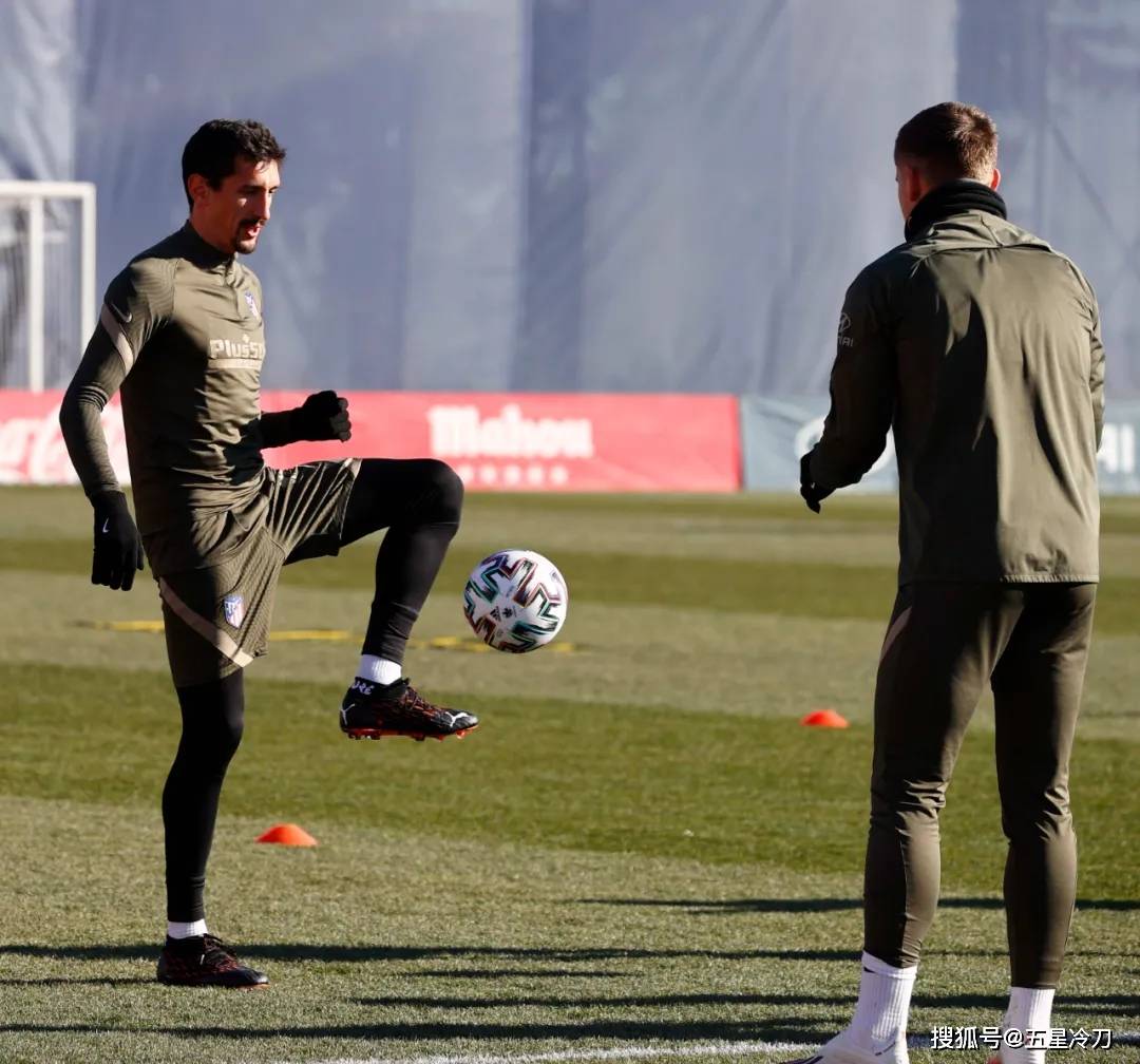 关于瓦伦西亚斗志昂扬，力克对手夺得胜利的信息