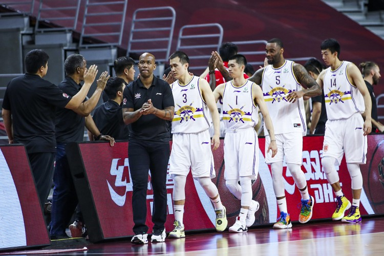 河北男篮客场告捷,提升积分榜排名的简单介绍 河北男篮客场告捷,提升积分榜排名的简单介绍