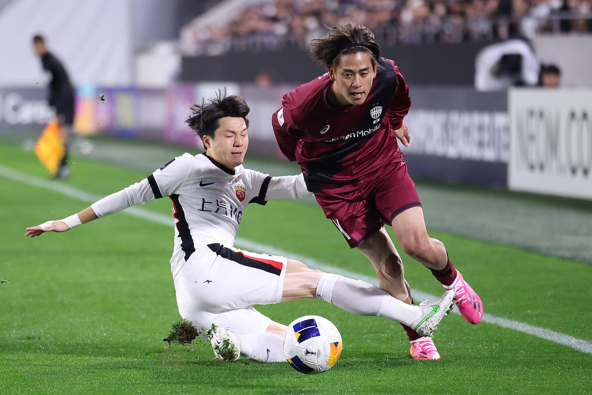 连续胜利势不可挡,球队占据亚冠小组榜首 连续胜利势不可挡,球队占据亚冠小组榜首