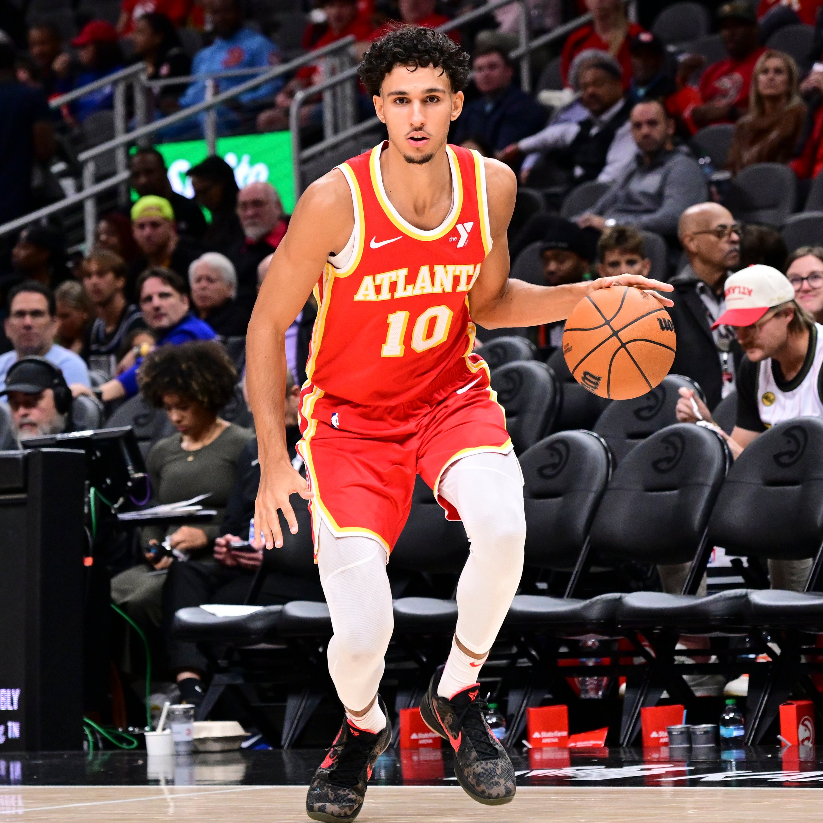 雄鹿击败老鹰,米德尔顿轰下28分 雄鹿击败老鹰,米德尔顿轰下28分