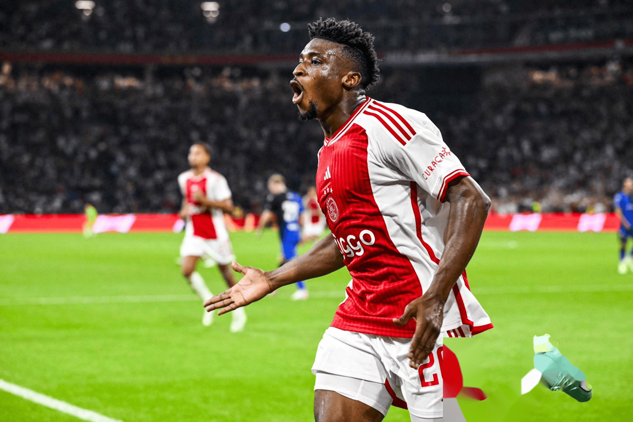 阿贾克斯斩获荷甲联赛冠军,豪取连胜 阿贾克斯斩获荷甲联赛冠军,豪取连胜