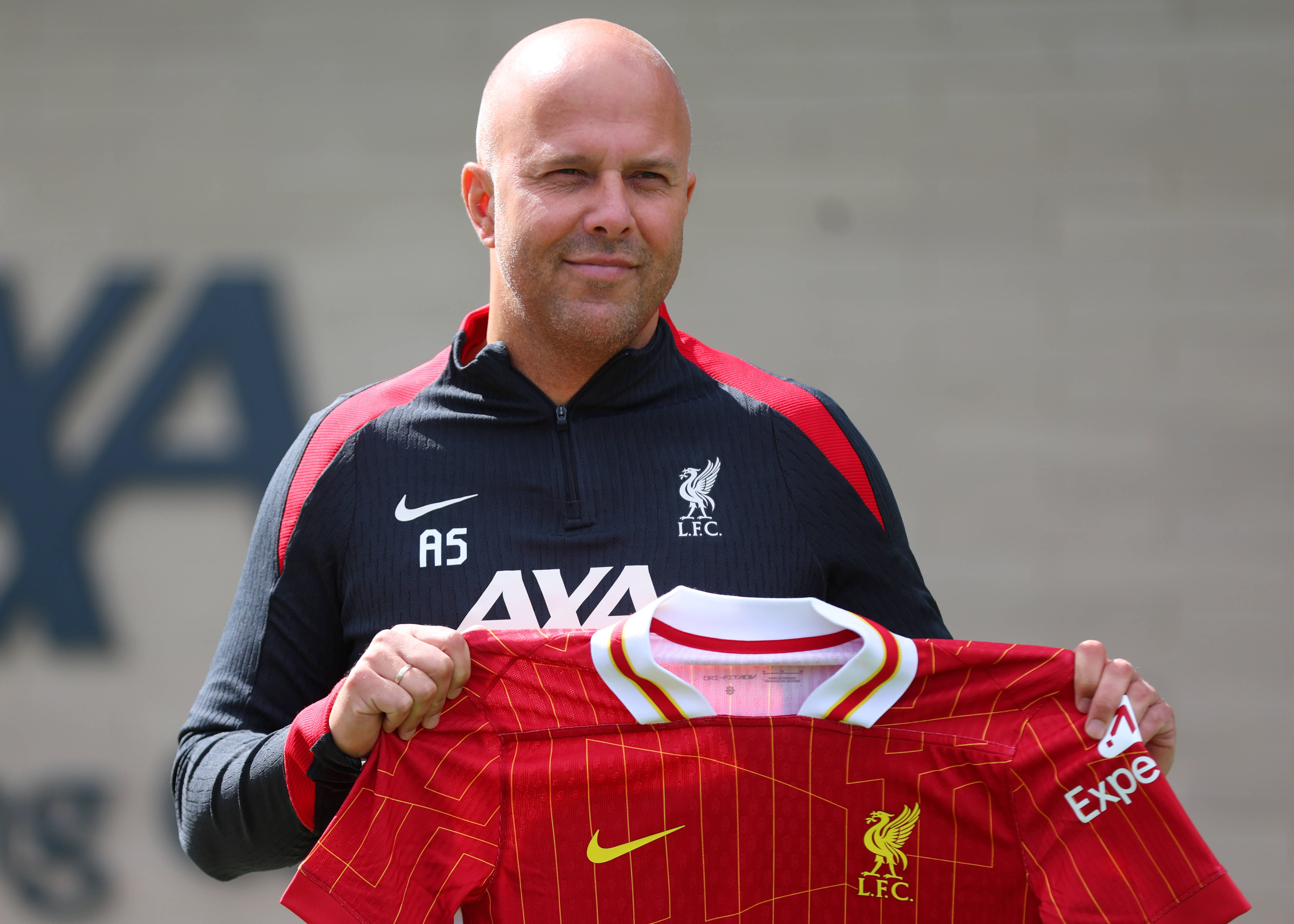 利物浦备战决赛,教练组全力调整战术备战的简单介绍 利物浦备战决赛,教练组全力调整战术备战的简单介绍